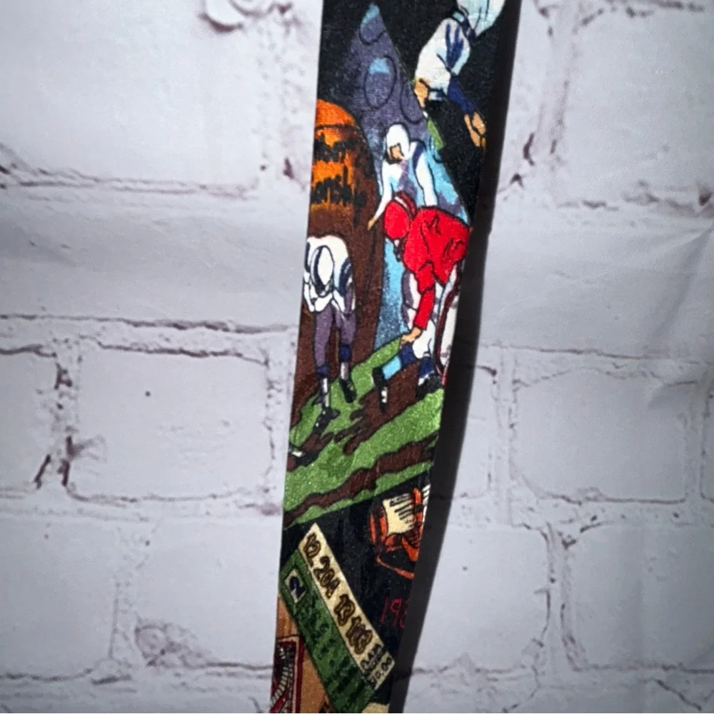 Vintage 1993 Nicole Miller sports‎ themed tie